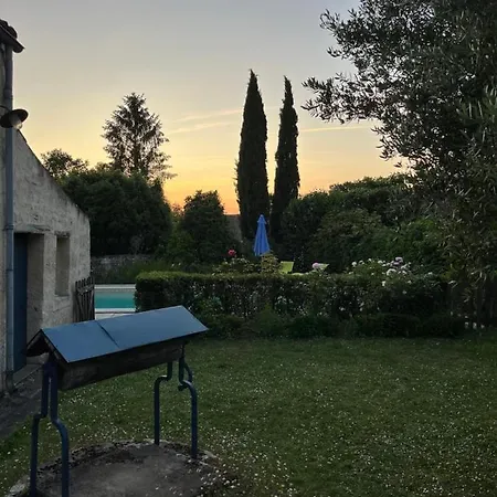 De Charme Avec Jardin Et Piscine Δωμάτια σε οικογενειακή κατοικία