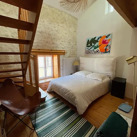 Ubytování v soukromí De Charme Avec Jardin Et Piscine